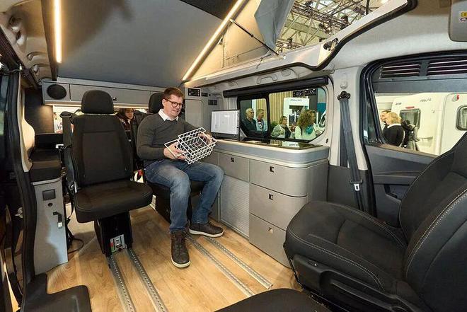 人带升顶!日产Primastar露营车开元棋牌网站叫板大众加利福尼亚!可睡4(图2) 人带升顶!日产Primastar露营车开元棋牌网站叫板大众加利福尼亚!可睡4(图2)