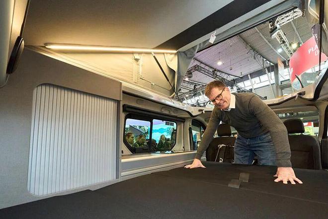 人带升顶!日产Primastar露营车开元棋牌网站叫板大众加利福尼亚!可睡4(图1) 人带升顶!日产Primastar露营车开元棋牌网站叫板大众加利福尼亚!可睡4(图1)